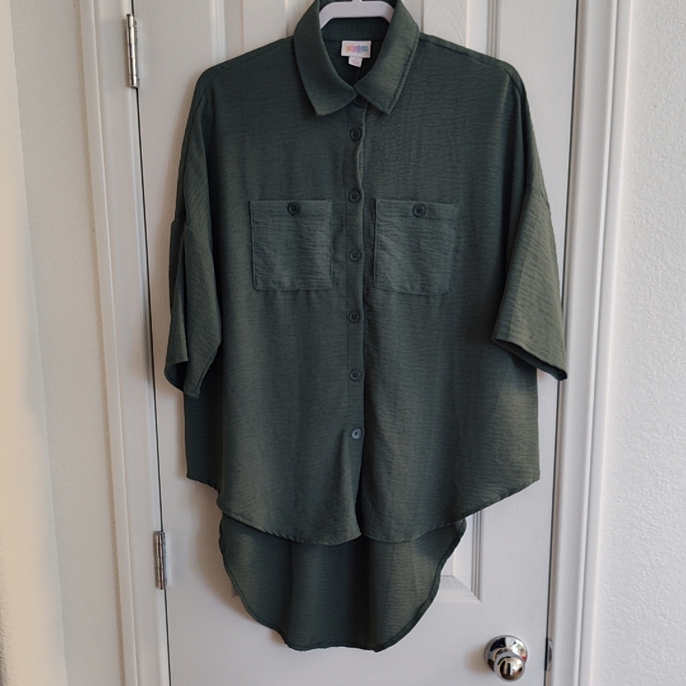 Lularoe Goldie Olive Button-Up Tunic Size Medium NWT